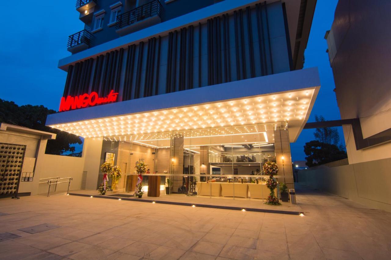 Mango Suites Cauayan Extérieur photo