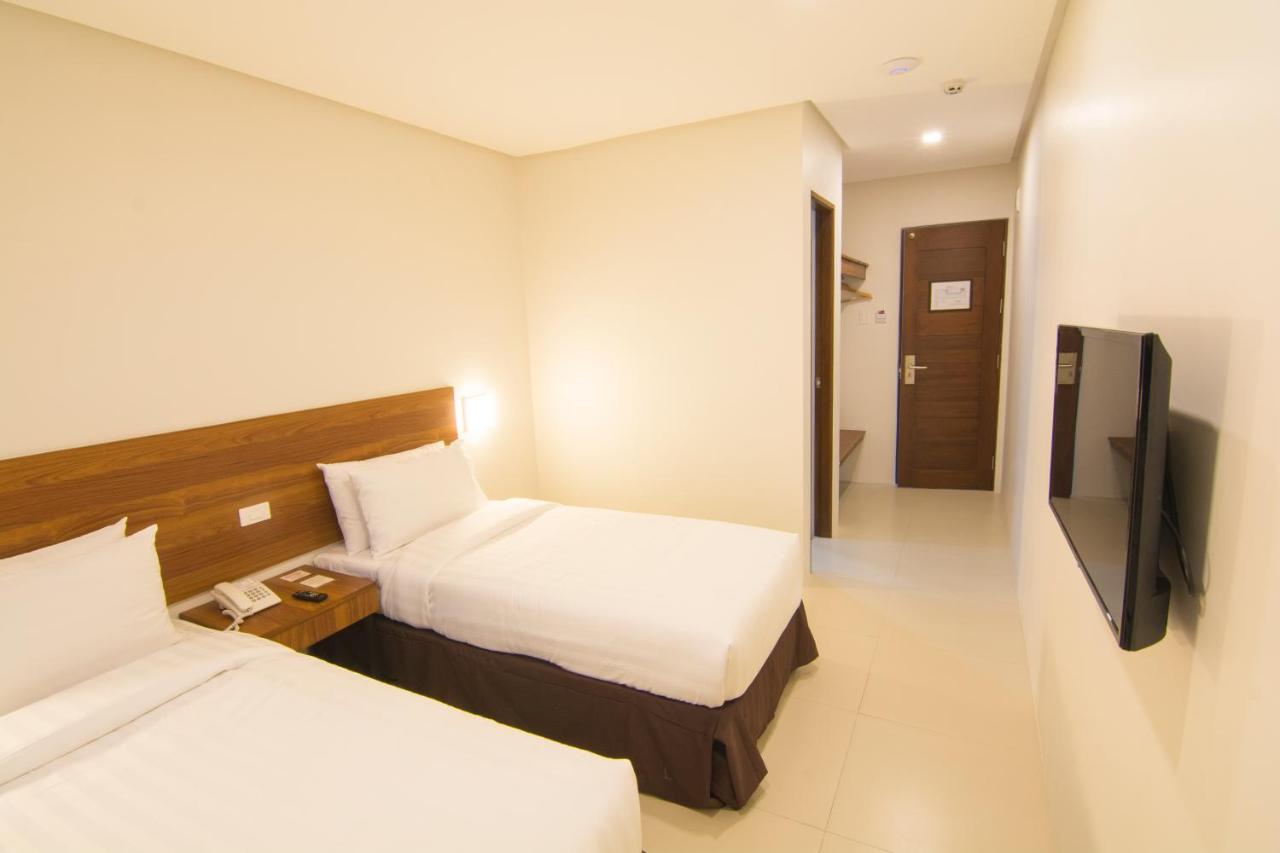 Mango Suites Cauayan Extérieur photo