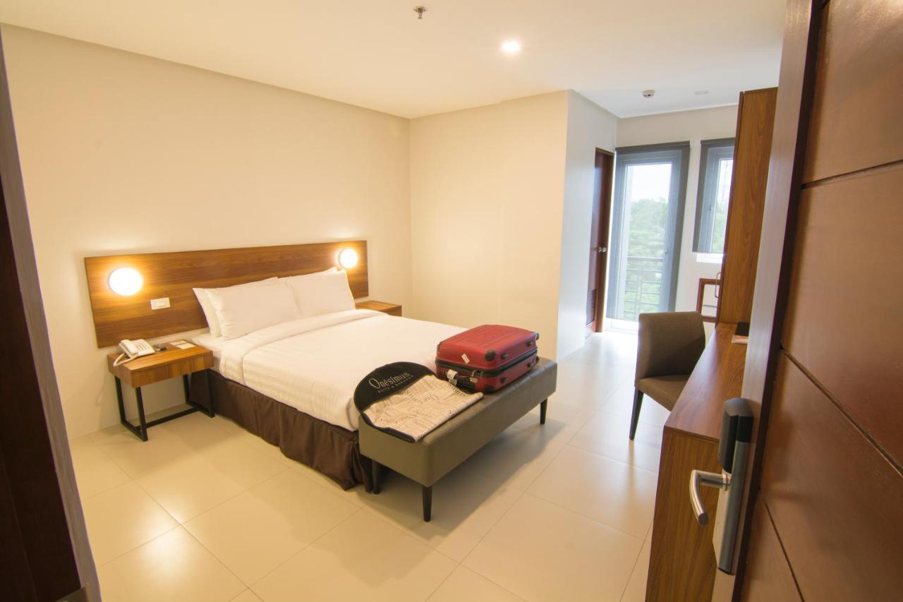 Mango Suites Cauayan Extérieur photo